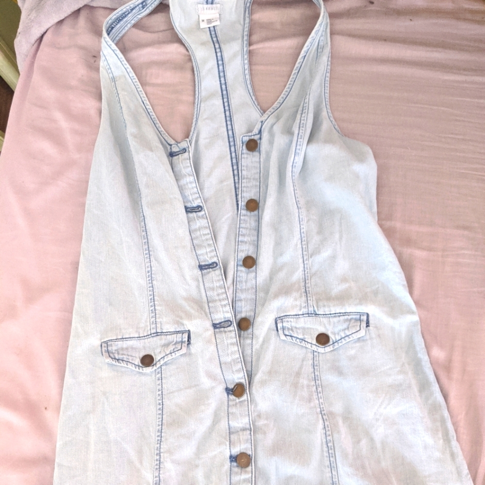 Lightwash jean mini dress button diwn